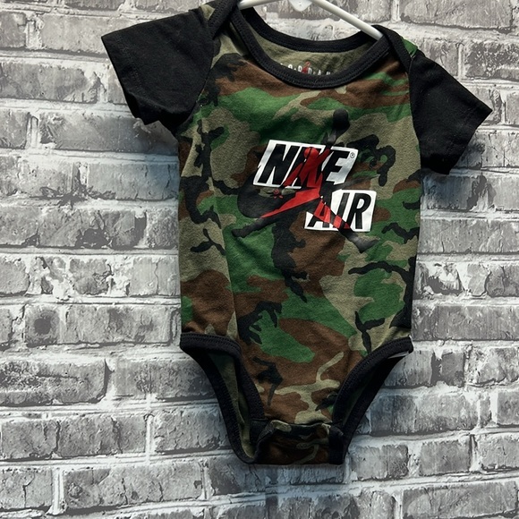 ‎Jordan - Picture 2 of 7